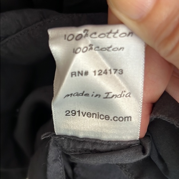 291 Venice Peace & Unity Coverup - Picture 5 of 9